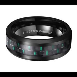 Men's Tungsten Carbide Ring W/Green Carbon Fiber